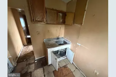966 Ferry Avenue, Camden, NJ 08104 - Photo 5