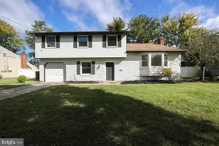 90 Knollwood Dr, Cherry Hill, NJ 08002 - Photo 1