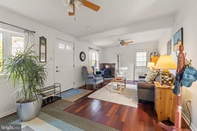 121 E Chestnut Avenue, Merchantville, NJ 08109 - Photo 3