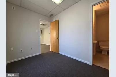 146 Lakeview Drive S #302, Gibbsboro, NJ 08026 - Photo 5
