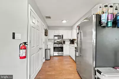 132 E Taunton Avenue, Berlin, NJ 08091 - Photo 7