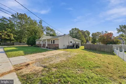 132 E Taunton Avenue, Berlin, NJ 08091 - Photo 3