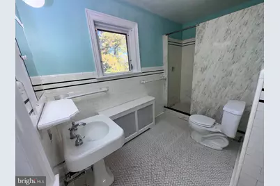 233 E Kings Highway, Audubon, NJ 08106 - Photo 25
