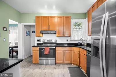 404 W Maple Avenue, Merchantville, NJ 08109 - Photo 9