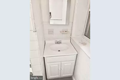 128 York Street, Camden, NJ 08102 - Photo 5