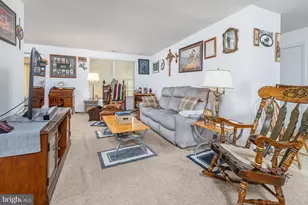 13 Millbank Ln, Voorhees, NJ 08043 - Photo 9