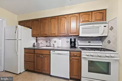 201 E Cuthbert Boulevard #D30, Haddon Township, NJ 08108 - Photo 13