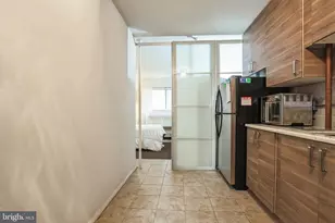 106 W Wisteria Rd, Wildwood, NJ 08260 - Photo 9