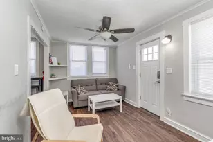 222 E Burk Ave, Wildwood, NJ 08260 - Photo 3