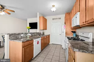 229 E Pine Ave, Wildwood, NJ 08260 - Photo 23