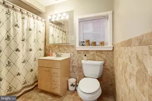 208 E Maple Ave, Wildwood, NJ 08260 - Photo 23