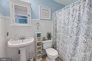644 W Pine Ave, North Wildwood, NJ 08260 - Photo 17