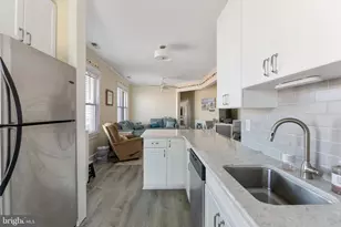 206 E Cardinal Rd, Wildwood, NJ 08260 - Photo 17