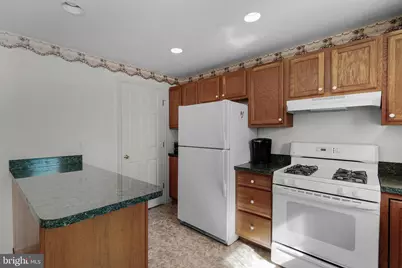 223 W 19th Avenue, Wildwood, NJ 08260 - Photo 13