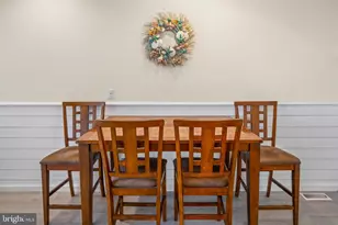 621 W Burk Ave, Wildwood, NJ 08260 - Photo 9