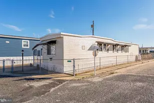 17 Channel Dr, Wildwood, NJ 08260 - Photo 5