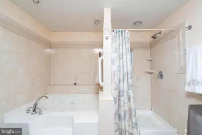 114 W 15th Avenue, Wildwood, NJ 08260 - Photo 11