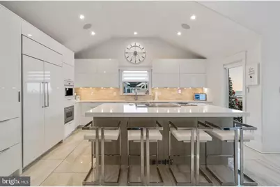 901 S Commonwealth #SOUTH UNIT, Strathmere, NJ 08248 - Photo 9