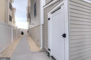 147 60th Street E, Sea Isle City, NJ 08243 - Photo 11