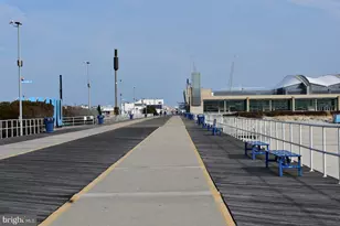 310 E Hand, Wildwood, NJ 08260 - Photo 15