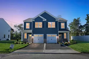 128 W Montgomery Ave, Wildwood, NJ 08260 - Photo 1