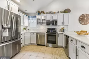 35 Asbury Ave, Ocean City, NJ 08226 - Photo 3