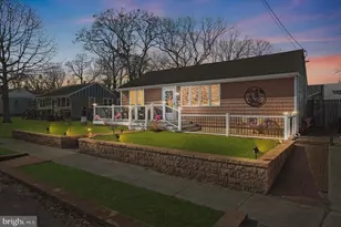 300 Eldredge Ave, Cape May, NJ 08204 - Photo 3