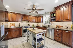 4 Prosit Ln, Ocean View, NJ 08230 - Photo 13