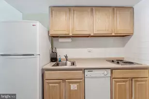 8401 Atlantic Ave, Wildwood, NJ 08260 - Photo 5