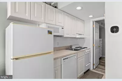 1100 New Jersey Avenue #104, Wildwood, NJ 08260 - Photo 7