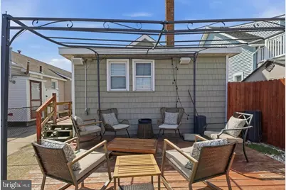 313 W Juniper Avenue, Wildwood, NJ 08260 - Photo 7