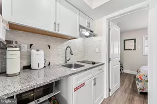 422 Farragut Rd, Wildwood, NJ 08260 - Photo 11