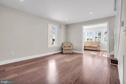 113 W Roberts Avenue, Wildwood, NJ 08260 - Photo 7