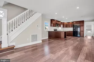 113 W Roberts Ave, Wildwood, NJ 08260 - Photo 9