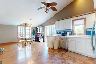 704 W Rio Grande Ave, Wildwood, NJ 08260 - Photo 15