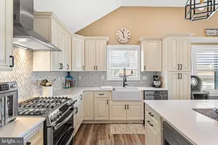 112 W Wisteria Rd, Wildwood, NJ 08260 - Photo 13