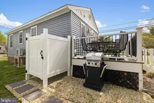 324 E Tampa Ave, Villas, NJ 08251 - Photo 5