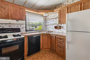 12 Breakwater Pl, Cape May, NJ 08204 - Photo 9