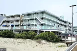 404 E Denver Ave, Wildwood, NJ 08260 - Photo 1