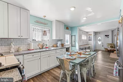 219 W 10th Avenue, Wildwood, NJ 08260 - Photo 11