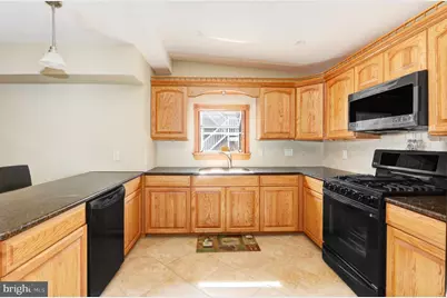 208 E Maple Avenue, Wildwood, NJ 08260 - Photo 21