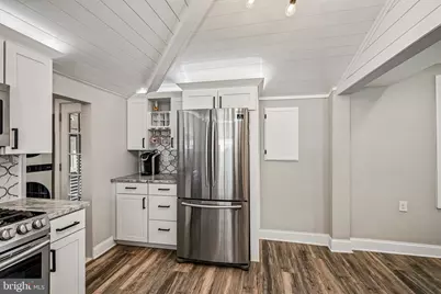315 W Burk Avenue, Wildwood, NJ 08260 - Photo 15