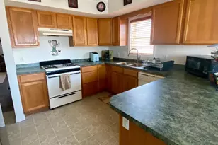 720 W Maple Ave, Wildwood, NJ 08260 - Photo 9