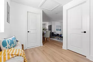 329 E Montgomery Ave, Wildwood, NJ 08260 - Photo 7