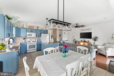 110 E Poplar Avenue #103, Wildwood, NJ 08260 - Photo 9