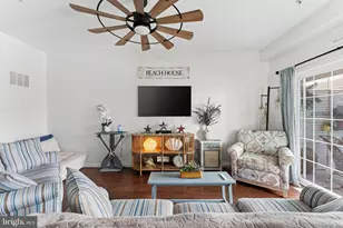 110 E Poplar Ave, Wildwood, NJ 08260 - Photo 17