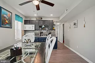 523 W Maple Ave, Wildwood, NJ 08260 - Photo 17
