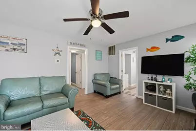 523 W Maple Avenue, Wildwood, NJ 08260 - Photo 9