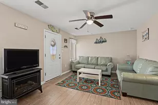 523 W Maple Ave, Wildwood, NJ 08260 - Photo 11
