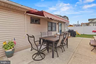 112 E 21st Ave, Wildwood, NJ 08260 - Photo 1